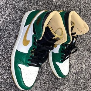 Jordan Retro 1s Celtics